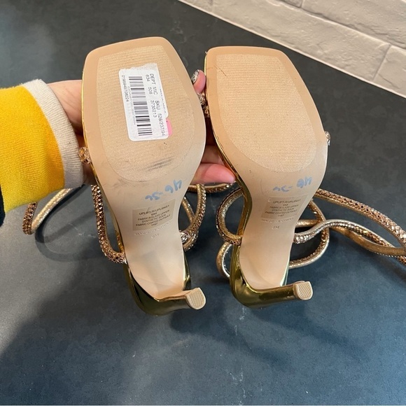 NWT Steve Madden sz 6 Uplift gold metallic heels - Picture 15 of 16